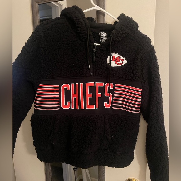 Team Apparel Jackets & Blazers - Kansas City Chiefs Zip-up Hoodie